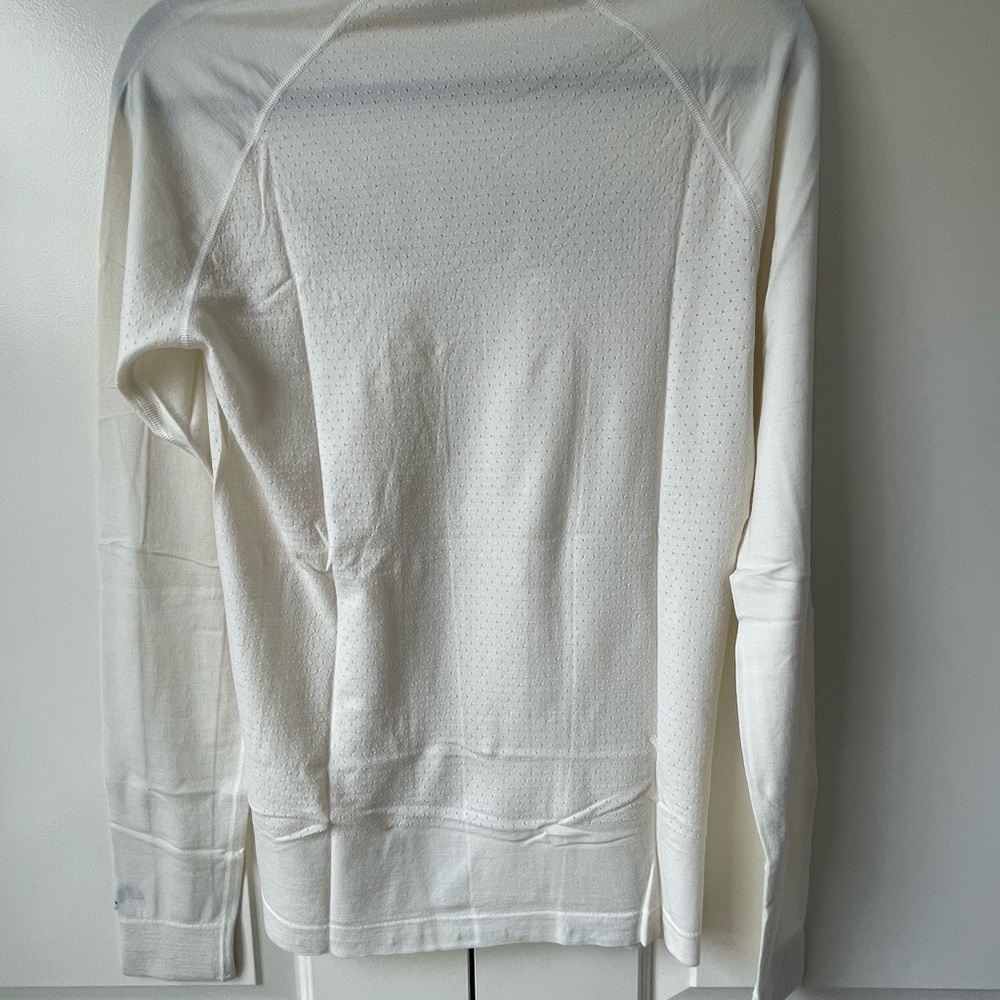 Tracksmith Brighton Base Layer - Boston Marathon - Ivory - Size M - NEVER WORN - Picture 3 of 6